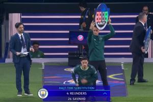 皇马、曼城均半场换人：赖因德斯换萨维尼奥，，弗兰·加西亚换门迪_24直播网