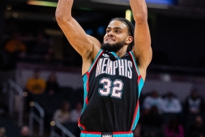 怎样能力有限！吕佩尔进场全队时间最多38分钟 拿到13分7板2助_24直播网