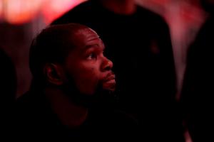 杜兰特谈要害得分：暂停时着实挺主要 教练为我画战术&队友勉励我_24直播网