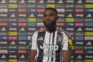 博加：与伊尔迪兹一起踢球太棒了，，，，像他这样的球员让我更热爱足球_24直播网