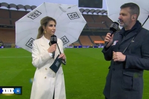 斯特拉马乔尼：邓弗里斯没理由居心倒地 弗拉泰西倒地95%是点球_24直播网