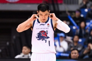 这投篮真练不出来！高诗岩6中0仅拿6分1板1助1断 正负值-16_24直播网