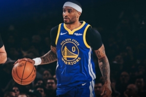 勇蜜谈球队遭逆转：状元签我们来啦 继续让垃圾波姐上场 太丢人了_24直播网