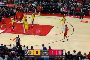 先声夺人！卡佩拉开场造杀伤&吃饼双手暴扣震慑艾顿_24直播网