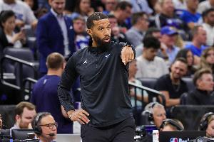 黄蜂主帅：我们必需重新找回防守重心 包括对持球人的防守_24直播网