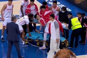 媒体人：冯熙瑞或许率是应力性骨折 康复后或挣脱烦人的慢性伤病_24直播网