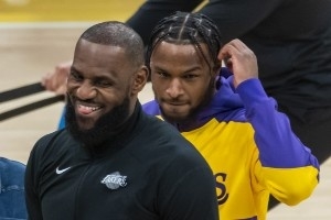 NBA扩军模拟选秀：詹姆斯父子赌城重聚！锡安&克莱加盟西雅图_24直播网