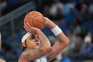 正负值-23！班凯罗16中6拿到20分7助 三分5中1_24直播网