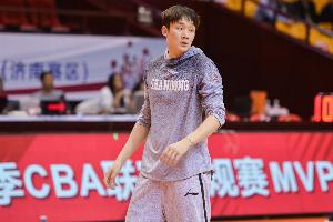 媒体人：这么些年已往 没有一个3号位能抵达丁彦雨航的高度_24直播网