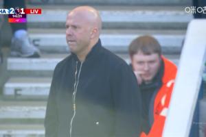 利物浦客场落伍斯洛特场边一筹莫展！输球赛后垂头神色铁青_24直播网