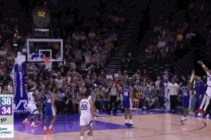 一气呵成！贝利弧顶撤步压哨三分球掷中 球进灯亮_24直播网