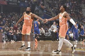 阿特金森：哈登米切尔整场不在最佳状态 但要害时刻能接受角逐_24直播网