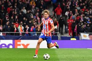 马德里德比再现主要气氛，，，，，皇马球迷讥笑略伦特：戴上你的眼镜_24直播网