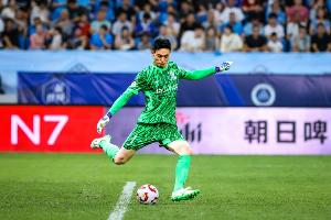 毛剑卿评薛庆浩：京沪战救了申花好几命，，，，，前三场体现能进国家队_24直播网