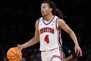 休斯敦大学不敌伊利诺伊止步16强 弗莱明斯10中4获得11分6板4助_24直播网