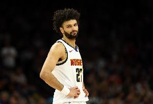 状态精彩！贾马尔·穆雷打满首节 6中4&5罚全中砍下15分3板4助_24直播网