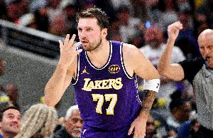 东契奇一连12场砍下30+ 湖人队史第四人 比肩科比/韦斯特/贝勒_24直播网