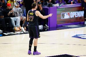 东契奇谈又砍40+：我按我的方式打球只管突破 由于三分手感看情形_24直播网