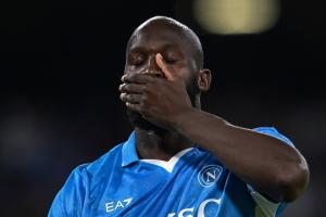 意媒：德佬向卢卡库下最后通牒，，若周二不归队将被无限期踢出球队_24直播网