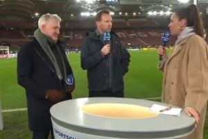 略显不满！纳帅：久攻不下队员们最先散漫，，，，随性施展纯属自找贫困_24直播网