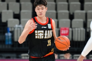 豪取8连胜！深圳最近势头太猛了 仅用一节半就领先广厦20+_24直播网