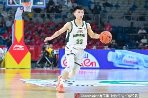 手感冰冷！王岚嵚替补5投仅1中获得4分 三分4中1&罚球2中1_24直播网