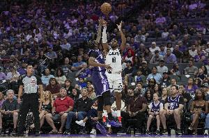 10天条约工转正！Shams：篮网与马拉奇·史女士签下一份两年条约_24直播网