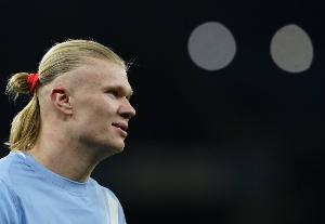 梅开二度！哈兰德本赛季3次对阵利物浦皆破门，，，，打进4球助攻1次_24直播网