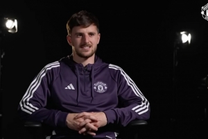 芒特：达洛特是曼联易服室专属DJ，，，，，，齐尔克泽最适合当乐队主唱_24直播网