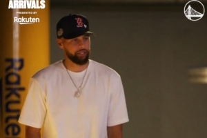 回来了！勇士官推晒库里入场照 心情并不轻松_24直播网