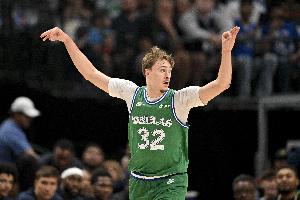 弗拉格谈隔扣大洛：这或许是我今年最喜欢的一次扣篮_24直播网