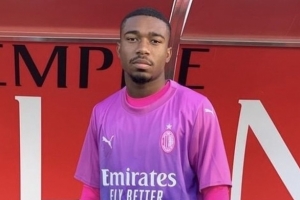 传承！西多夫儿子丹泽尔·西多夫在米兰未来队上演首秀_24直播网