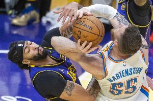 浓眉：佩林卡给我打电话时 我还以为他终于给我弄来了内线同伴_24直播网