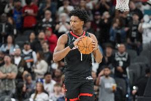 阿门本场0三分进球砍下40+ 队史自2000年以来第四人_24直播网