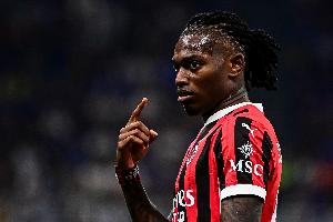 埃尔纳内斯：莱奥应该和特奥一起脱离，，，，，，米兰球迷已经对他失去耐心_24直播网