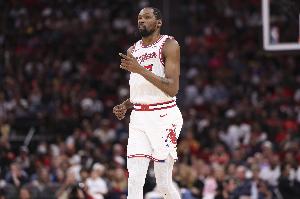 拉拉维亚：能防守杜兰特令人兴奋 他是历史最伟大得分手之一_24直播网