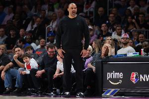 0-1落伍！媒体人：火箭打得一塌糊涂 但我照旧展望火箭赢下系列赛_24直播网