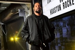 火箭众将入场穿搭：杜兰特&谢泼德一席黑衣 小贾巴里迷彩阔腿裤_24直播网