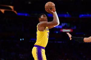 把球投进就好！八村塁半场4中3高效拿到7分2板1断1帽_24直播网