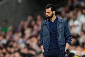 TA：阿韦洛亚暂时召集全队开会，，呼吁在赛季剩余时间里坚持团结_24直播网