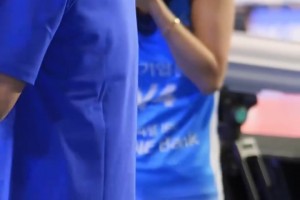 ?发明慢行动的一定是天才！谁会不喜欢爱笑的啦啦队女孩呢？？_24直播网