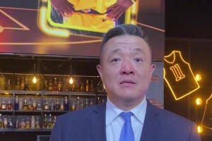 杨。。夯鸺裉斓慕ヌ逑值锰呓饬，，，，要害时刻没后卫来支配球_24直播网